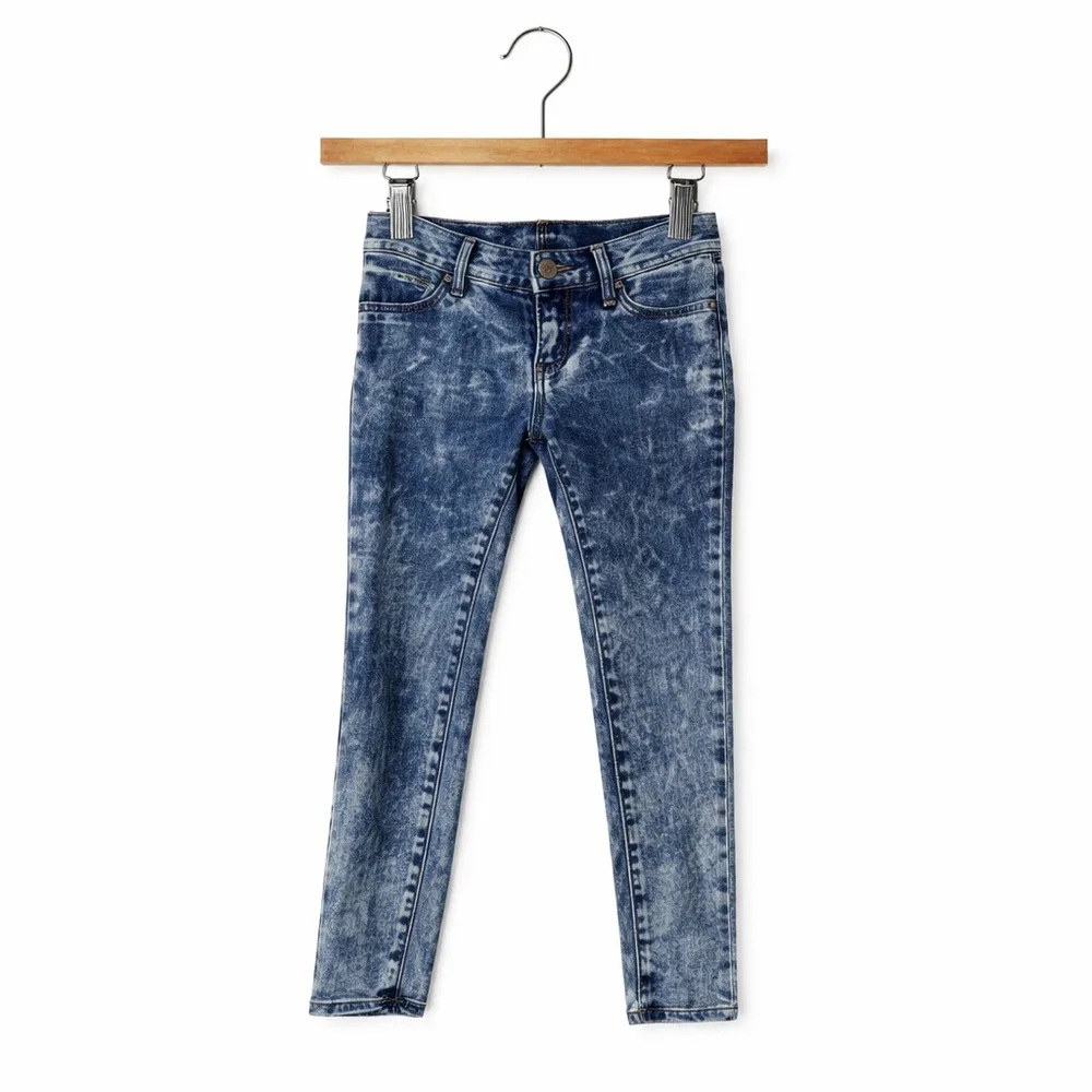 Old Navy Acid Wash Skinny Jeggins. Great Condition. Size 5